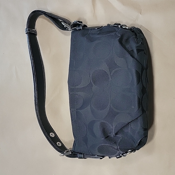 Coach Black Shoulder Bag - Picture 1 of 4